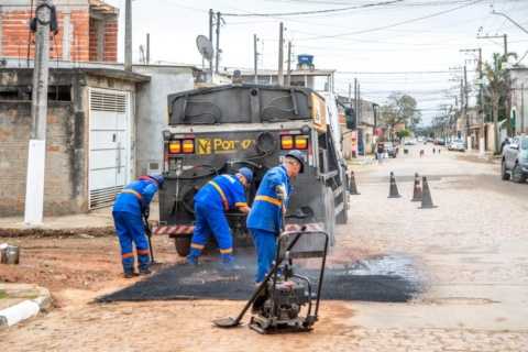 prefeitura-de-mogi-das-cruzes-lanca-obras-de-pavimentacao-na-vila-nova-jundiapeba