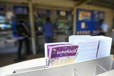 aposta-simples-leva-r$-1,2-milhao-da-lotofacil-3777.-veja-resultado
